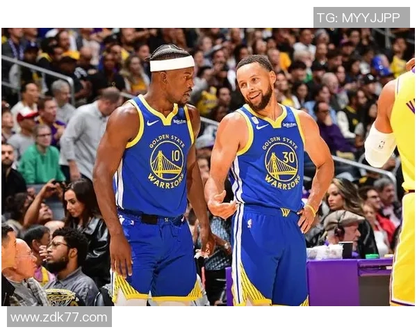 湖人勇士夏季联赛精彩对决年轻球员展现无限潜力与激情 湖人勇士夏季联赛精彩对决年轻球员展现无限潜力与激情